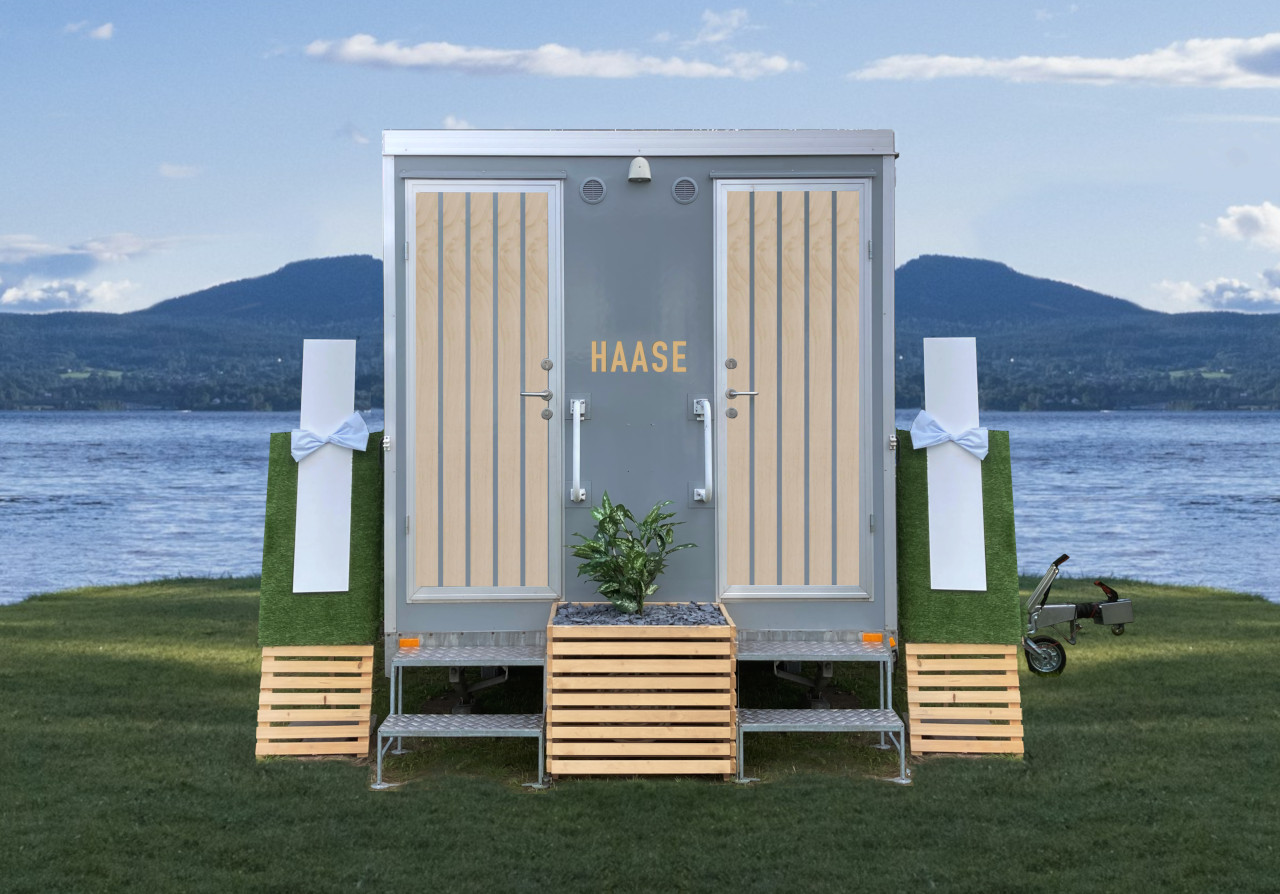 Toilettenwagen in der Natur